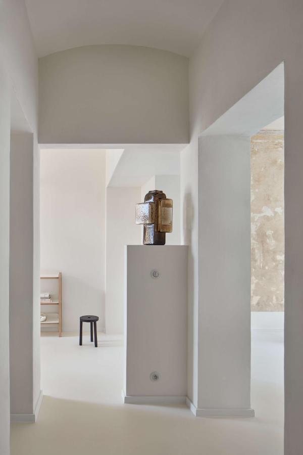 Design Apartment In The Heart Of การ์โลวีวารี ภายนอก รูปภาพ
