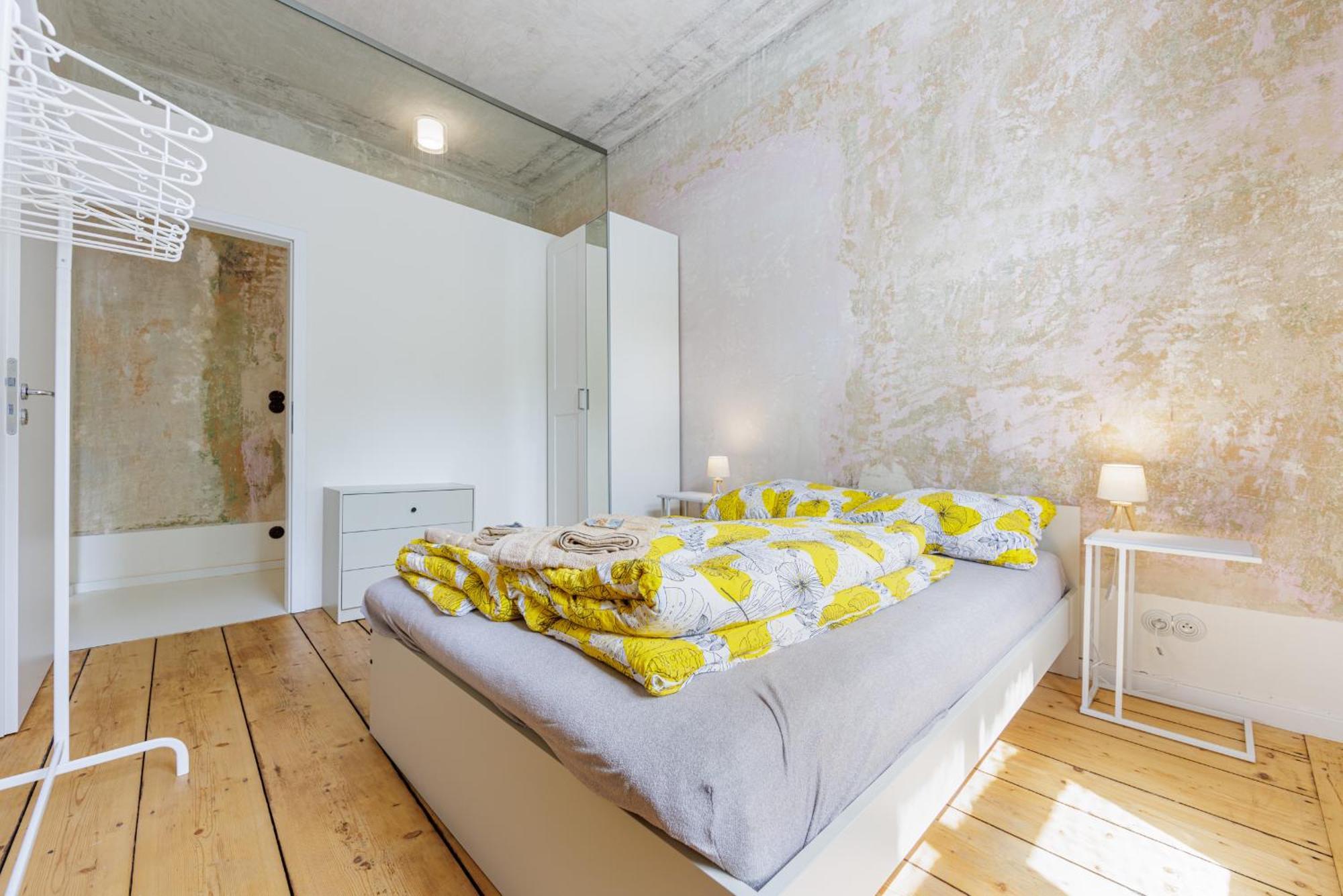 Design Apartment In The Heart Of การ์โลวีวารี ภายนอก รูปภาพ